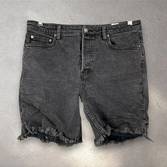 We The Free Pants - Free People We The Free Denim Bermuda Shorts Women’s 31 Black Button Fly Raw Hem